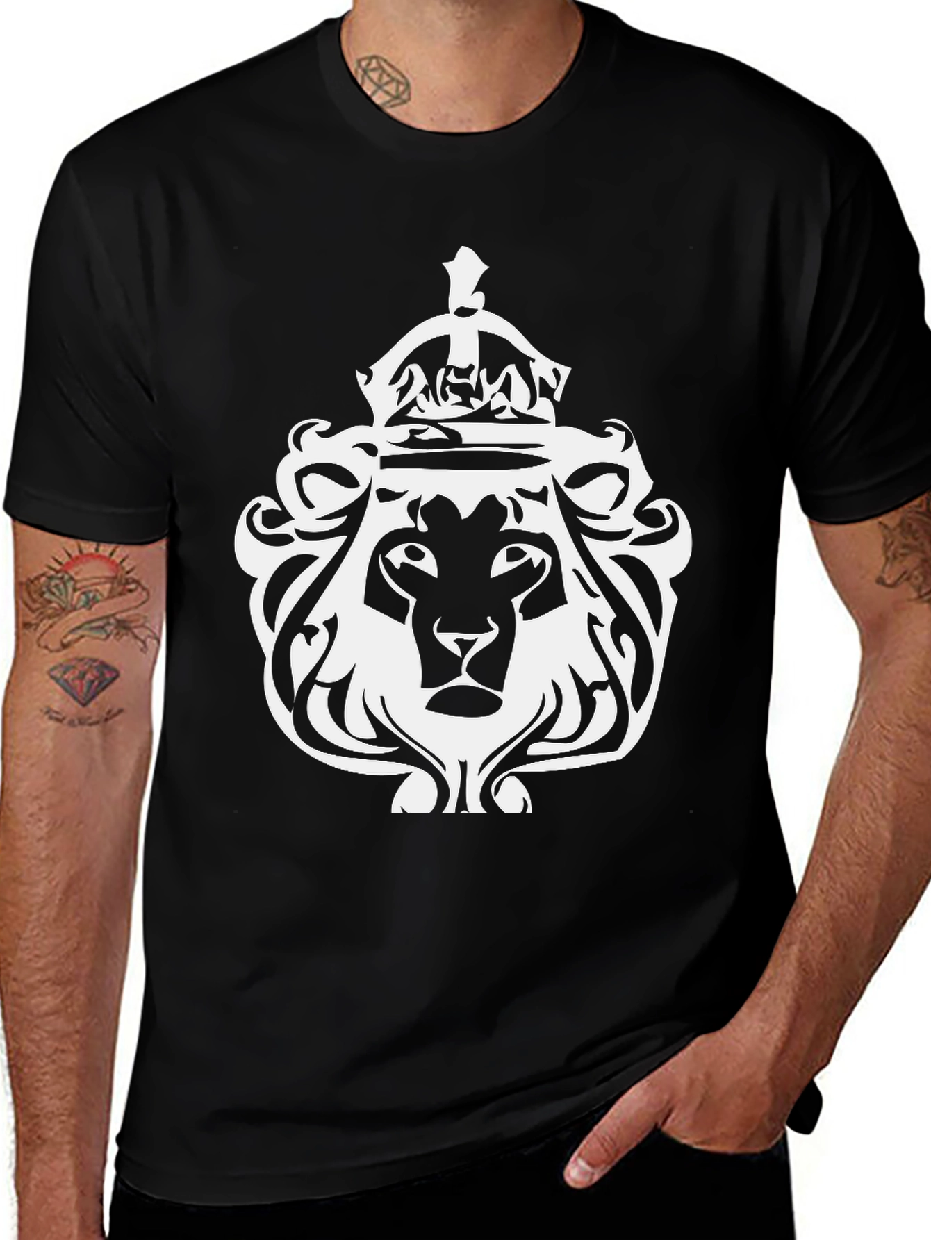 Lion Crown Graphic Tee - Black
