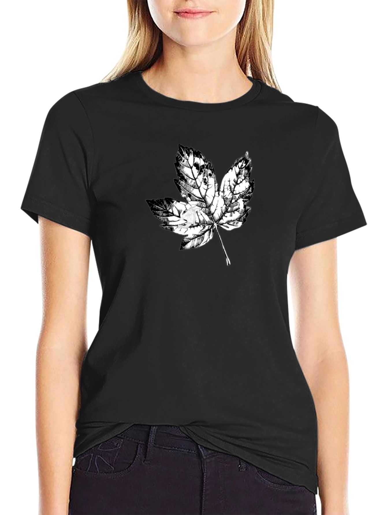 Maple Leaf Graphic Black T-Shirt