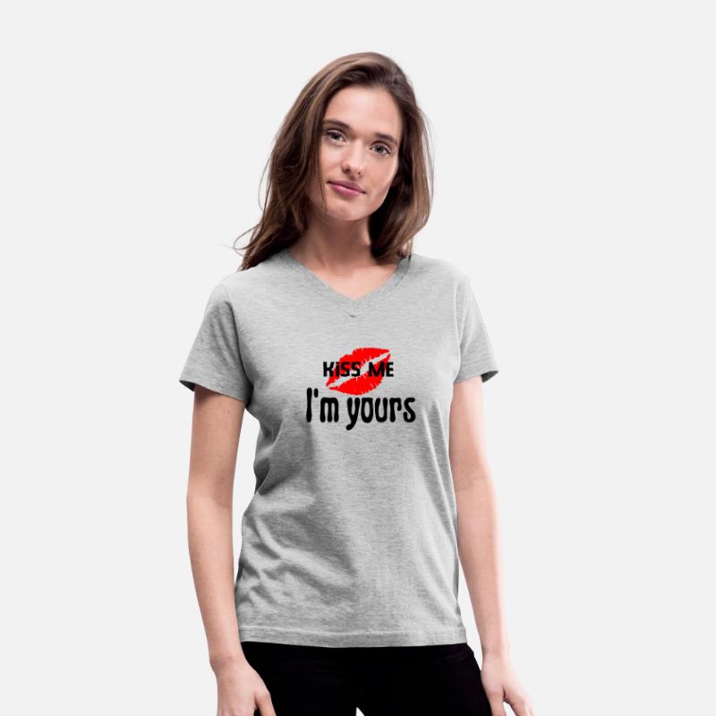 Kiss me I'm Yours